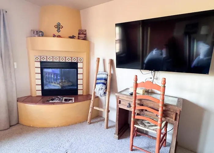 Apartment King With Shared Hot Tub - Breakfast Included *