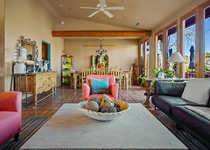 Apartment King With Shared Hot Tub - Breakfast Included